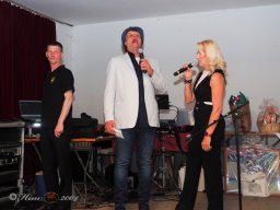 Künstler helfen Kinder - Mit Musik zur Menschlichkeit